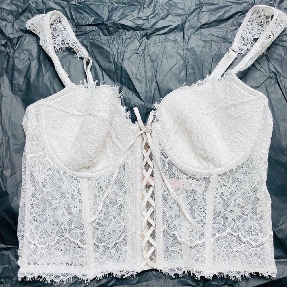 Victoria’s Secret White Bustier Top - Picture 2 of 3